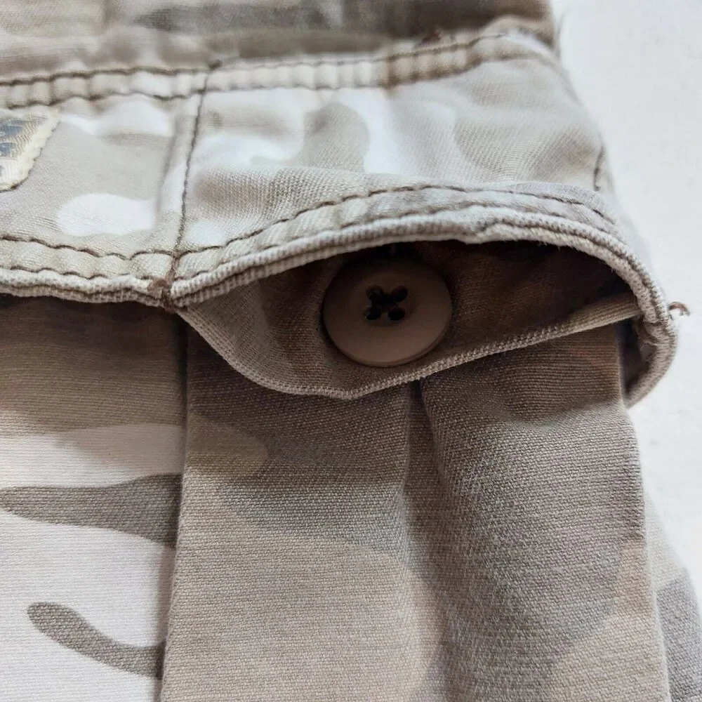 Levis gear up